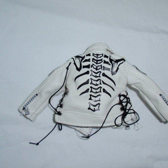 Rainbow Shadow High Heather Grayson Fashion Doll - Picture 16 of 16